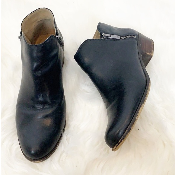 Lucky Brand Shoes - Lucky Brand Chelsea Black Booties Burklee Sz 9